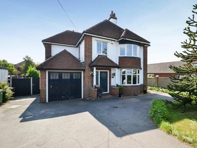 4 Bedroom Detached House For Sale In Minster On Sea