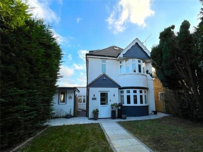 4 Bedroom Detached House For Sale In Mytchett, Surrey