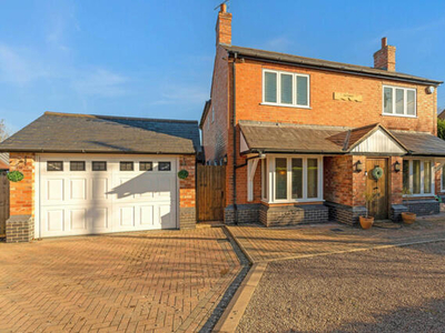 4 Bedroom Detached House For Sale In Worcestershire