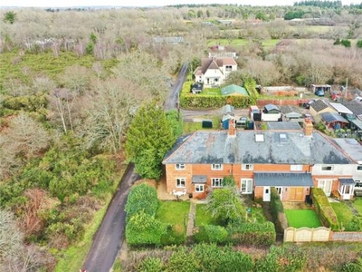 4 Bedroom End Of Terrace House For Sale In Tadley, Hampshire