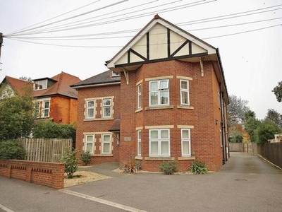 4 Bedroom Flat For Rent In Southbourne