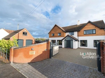 4 Bedroom House For Sale In Harvington