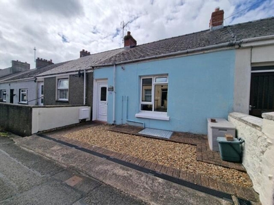 4 Bedroom Terraced House For Sale In Pembroke, Pembrokeshire