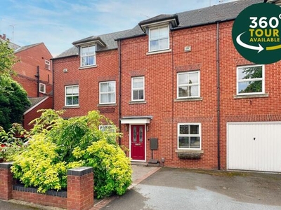 4 Bedroom Town House For Rent In South Knighton