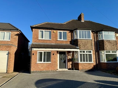 5 Bedroom Semi-detached House For Sale In Marston Green