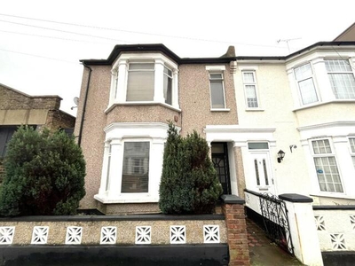 5 Bedroom Semi-detached House For Sale In Southend-on-sea, Essex