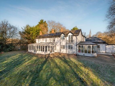 6 Bedroom Detached House For Sale In Binfield, Berkshire