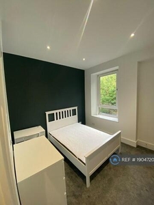 6 Bedroom Semi-detached House For Rent In Aberdeen