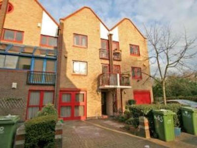 6 Bedroom Town House For Rent In Surrey Quays, London