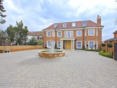 7 Bedroom Detached House For Rent In Hadley Wood, Hertfordshire