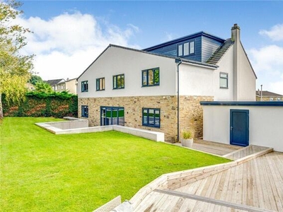 7 Bedroom Detached House For Sale In Baildon, West Yorkshire