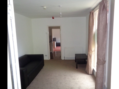 1 Bed Flat, Chester Road, SR4