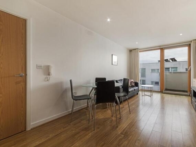 1 Bedroom Apartment For Sale In Barking Central