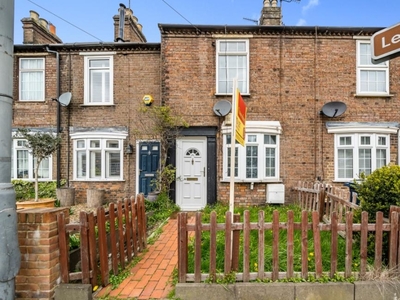 2 Bed House To Rent in Broad Street, Chesham, HP5 - 533