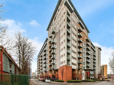 2 Bedroom Apartment For Sale In Salford, Greater Manchester