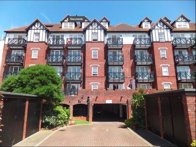 2 bedroom flat to rent Southend-on-sea, SS9 1DL