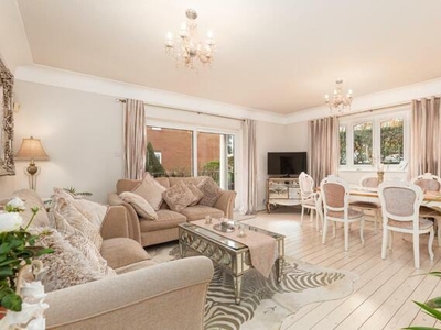3 Bedroom Apartment For Sale In Southport, Merseyside