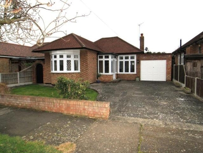 3 Bedroom Bungalow Hornchurch Great London