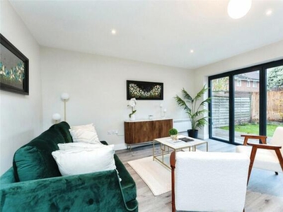 3 Bedroom End Of Terrace House For Sale In Sutton, Surrey