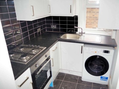 3 bedroom house share to rent Salford, M6 6BJ