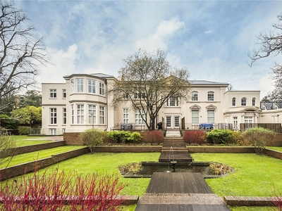 3 bedroom property for sale in Wimbledon Park Side, LONDON, SW19