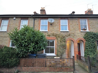 3 bedroom terraced house to rent Surbiton, KT5 8ST