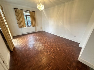 5 bedroom detached house to rent Ashford, TW15 1RB