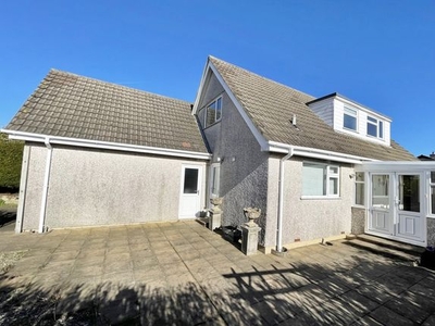 Bungalow for sale in 62 Lhon Vane Close, Onchan, Isle Of Man IM3