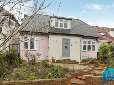 Bungalow for sale in North Crescent, Finchley, London N3