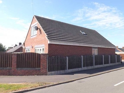 Bungalow to rent in Occupation Close, Barlborough, Chesterfield S43