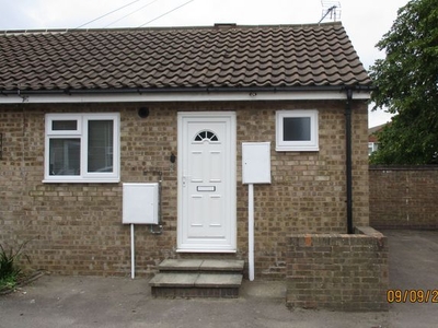 Bungalow to rent in Waltham House, Glen Drive, Oakham LE15