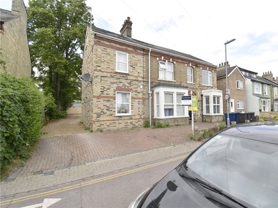 Detached house to rent in Garden Walk, Cambridge CB4