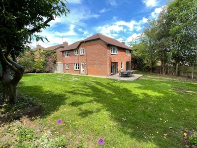 Detached house to rent in Glenwood, Broxbourne EN10
