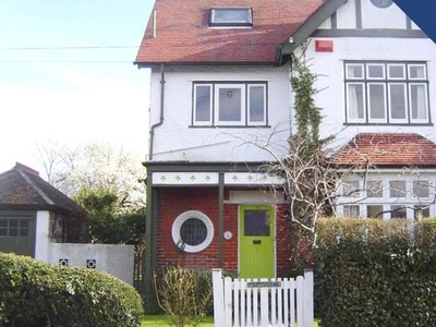 Detached house to rent in Saddleton Road, Whitstable CT5