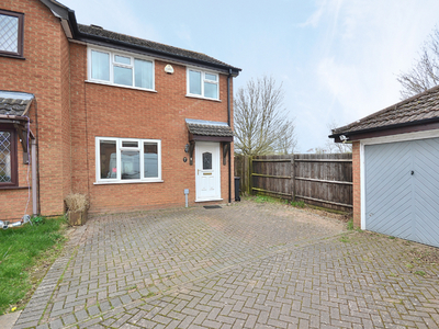 End terrace house to rent in Brough Close, Northampton NN5
