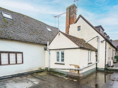 End terrace house to rent in Buttermarket, Thame OX9