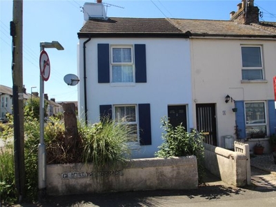 End terrace house to rent in Gladstone Terrace, Wick, Littlehampton, West Sussex BN17