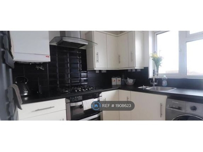 End terrace house to rent in Penda Close, Luton LU3