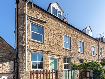 End terrace house to rent in Spring Place, Chipping Norton OX7