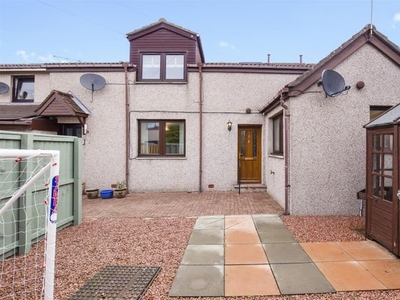 Flat for sale in 3 Muirside Court, Cairneyhill KY12