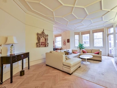Flat for sale in Evelyn Mansions, Victoria, London SW1P