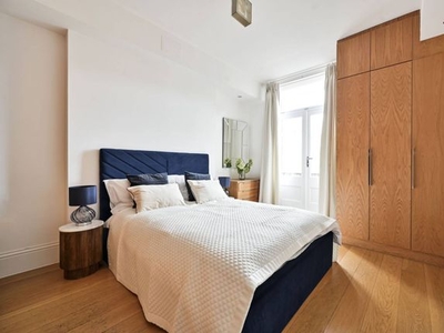Flat for sale in Nevern Square, Earls Court, London SW5