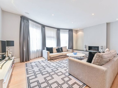 Flat for sale in Old Brompton Road, Earls Court, London SW5