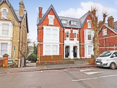 Flat to rent in 9-11 Priory Avenue, High Wycombe HP13