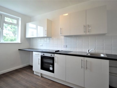 Flat to rent in Bedford Place, Croydon CR0
