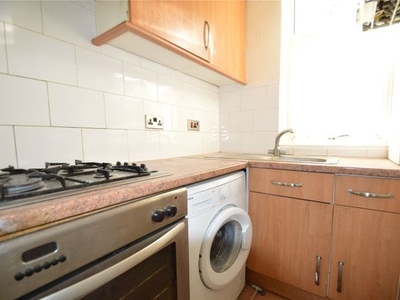 Flat to rent in Blenheim Park Road, South Croydon CR2