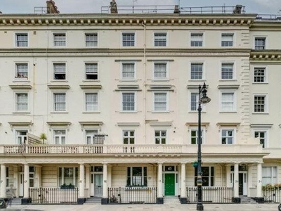Flat to rent in Eccleston Square, London SW1V