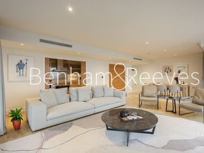 Flat to rent in Fountain House, The Boulevard SW6