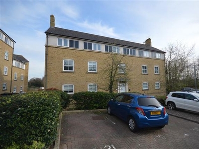 Flat to rent in Holden Close, Braintree CM7