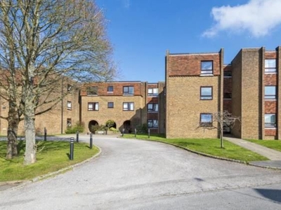 Flat to rent in Mulberry Court, Guildford GU4